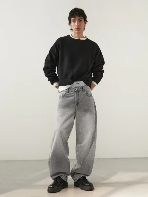 Bershka Jeansy O Kroju Super Baggy Z Haftem Mężczyzna Szary