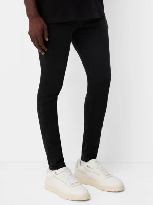 Bershka Jeansy O Kroju Super Skinny Mężczyzna Czarny