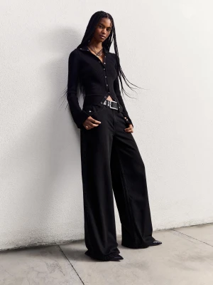 Bershka Jeansy O Kroju Wide Leg Kobieta Czarny