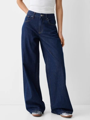 Bershka Jeansy O Kroju Wide Leg Kobieta Granatowy