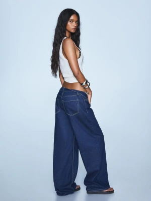 Bershka Jeansy O Kroju Wide Leg Kobieta Granatowy