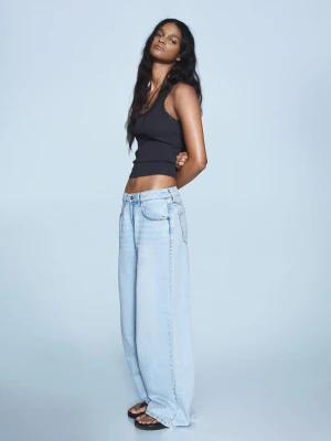 Bershka Jeansy O Kroju Wide Leg Kobieta Jasnoniebieski