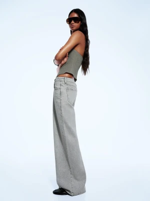 Bershka Jeansy O Kroju Wide Leg Kobieta Szary