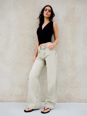 Bershka Jeansy O Kroju Wide Leg Straight Z Wysokim Stanem Kobieta Ciemnoszary