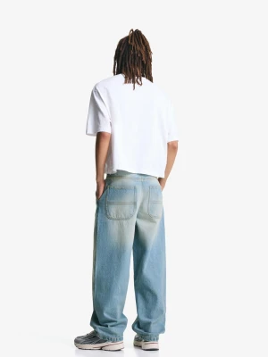 Bershka Jeansy Skater Mężczyzna Wyblakły Niebieski