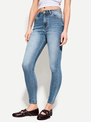 Bershka Jeansy Skinny Z Bardzo Wysokim Stanem Kobieta Wyblakły Niebieski