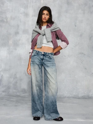 Bershka Jeansy Wide Leg Z Niskim Stanem Kobieta Wyblakły Niebieski