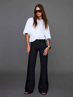 Bershka Jeansy Wide Leg Z Wysokim Stanem I Bezszwowymi Kieszeniami Kobieta Czarny