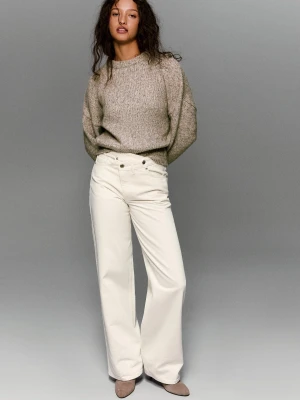 Bershka Jeansy Wide Leg Z Wysokim Stanem I Skrzyżowanym Pasem Kobieta Kremowy