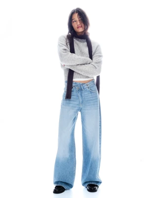 Bershka Jeansy Wide Leg Z Wysokim Stanem I Skrzyżowanym Pasem Kobieta Wyblakły Niebieski