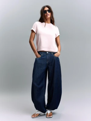 Bershka Jeansy Wide O Kroju Balloon Z Niskim Stanem Kobieta Niebieski