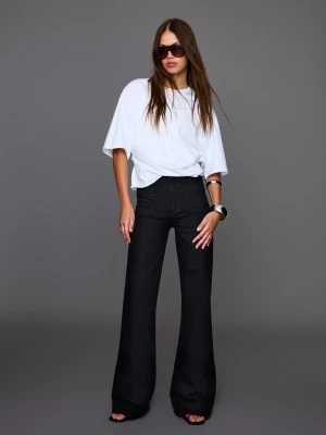 Bershka Jeansy Z Szerokimi Nogawkami I Bezszwowymi Kieszeniami Kobieta Czarny