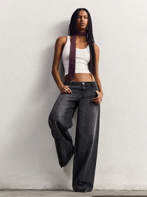 Bershka Jeansy Wide Leg Z Niskim Stanem Kobieta Czarny