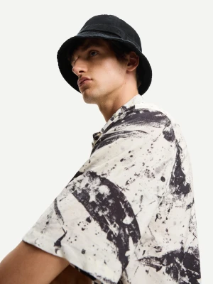 Bershka Kapelusz Rybacki Z Efektem Sprania Mężczyzna Czarny