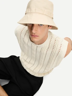 Bershka Kapelusz Rybacki Z Efektem Sprania Mężczyzna Kremowy