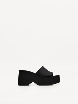 Bershka Klapki Na Platformie Kobieta Czarny