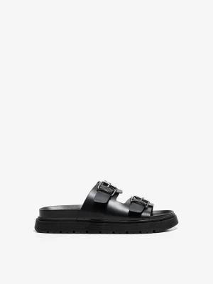 Bershka Klapki Ze Sprzączkami Mężczyzna Czarny