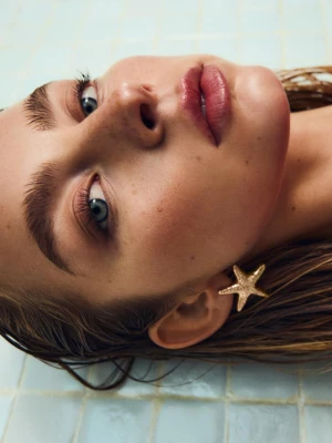 Bershka Kolczyki Rozgwiazdy Kobieta Złoty