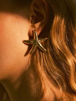 Bershka Kolczyki Rozgwiazdy – Signature Edition Kobieta Złoty
