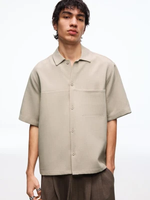 Bershka Koszula Boxy Tailoring Z Krótkim Rękawem Mężczyzna Popielaty