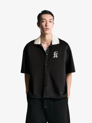 Bershka Koszula Boxy Z Krótkim Rękawem I Haftem Mężczyzna Czarny