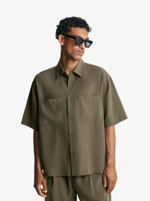 Bershka Koszula Boxy Z Krótkim Rękawem Mężczyzna Khaki