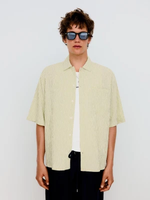 Bershka Koszula Boxy Z Krótkim Rękawem W Paski Mężczyzna Zielony
