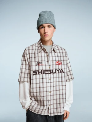 Bershka Koszula Boxy Z Podwójnymi Rękawami W Kratę Mężczyzna Szary