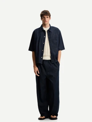 Bershka Koszula Jeansowa Z Krótkim Rękawem Mężczyzna Granatowy