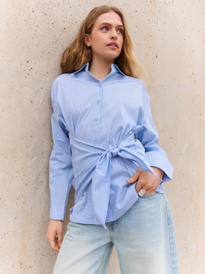 Bershka Koszula Oversize Z Popeliny Z Wiązaniem Kobieta Niebieski