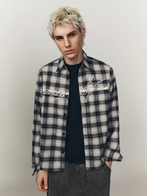 Bershka Koszula W Kratę Z Nadrukiem Mężczyzna Ciemnoszary
