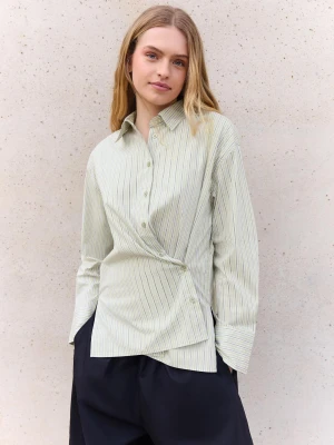 Bershka Koszula Z Długim Rękawem I Krzyżowym Zapięciem Kobieta Zielony