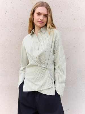 Bershka Koszula Z Długim Rękawem I Krzyżowym Zapięciem Kobieta Zielony