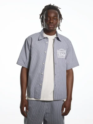 Bershka Koszula Z Krótkim Rękawem Aries X Bershka Mężczyzna Ciemnoszary