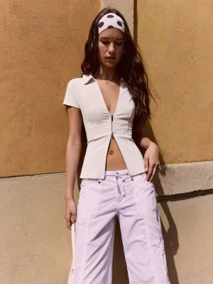 Bershka Koszula Z Krótkim Rękawem I Zamkiem Błyskawicznym Kobieta Piaskowy