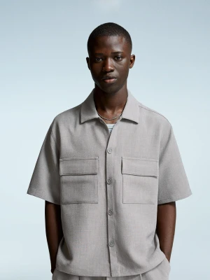 Bershka Koszula Z Krótkim Rękawem O Kroju Krawieckim Mężczyzna Szary