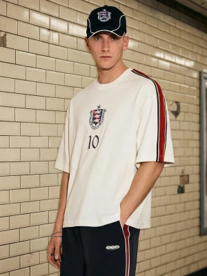 Zdjęcie produktu Bershka Koszulka Boxy Fit Mężczyzna Biały