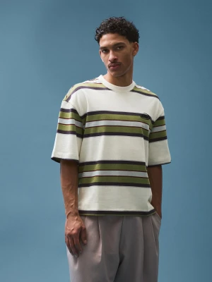 Bershka Koszulka Boxy Fit W Paski Mężczyzna Biały Złamany