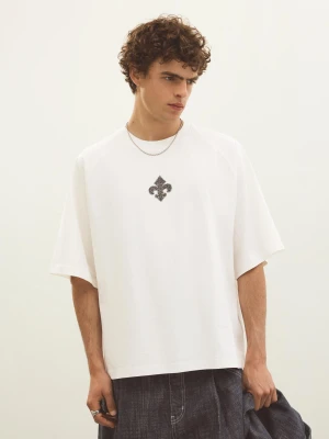 Bershka Koszulka Boxy Fit Z Nadrukiem Mężczyzna Biały