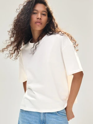 Bershka Koszulka Boxy Z Krótkim Rękawem Kobieta Biały Złamany