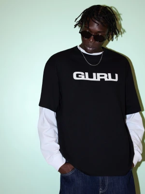 Bershka Koszulka Guru Z Krótkim Rękawem Mężczyzna Czarny