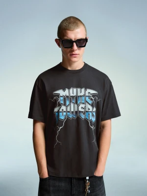 Bershka Koszulka Mike Towers Z Krótkim Rękawem Mężczyzna Szary