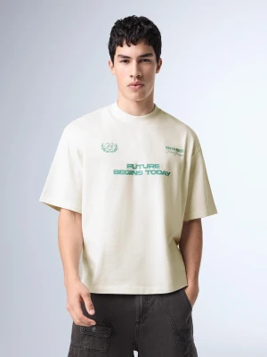 Zdjęcie produktu Bershka Koszulka O Kroju Relaxed Z Nadrukiem Mężczyzna Biały