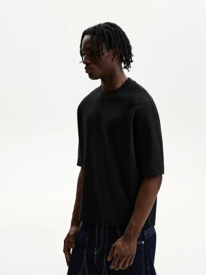 Bershka Koszulka O Pudełkowym Kroju Z Krótkim Rękawem Mężczyzna Czarny