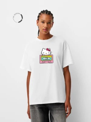 Bershka Koszulka Oversize Z Krótkim Rękawem Hello Kitty And Friends Kobieta Biały Złamany