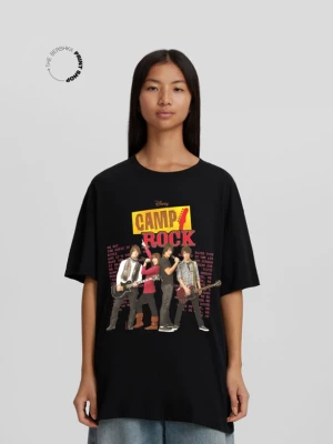Bershka Koszulka Oversize Z Krótkim Rękawem I Nadrukiem Camp Rock Kobieta Czarny
