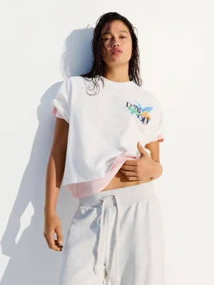 Bershka Koszulka Oversize Z Krótkim Rękawem I Nadrukiem Kobieta Biały Złamany