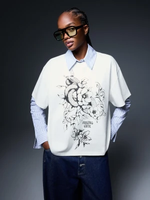 Bershka Koszulka Oversize Z Krótkim Rękawem I Nadrukiem Kobieta Kremowy