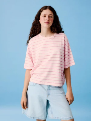 Bershka Koszulka Oversize Z Krótkim Rękawem I Nadrukiem Kobieta Różowy