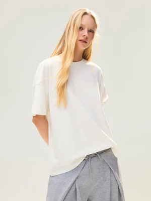 Bershka Koszulka Oversize Z Krótkim Rękawem Kobieta Biały Złamany